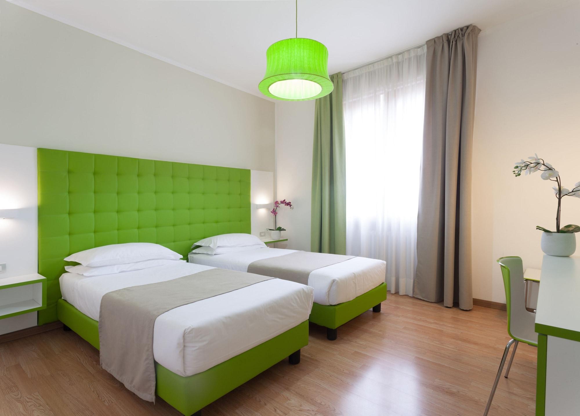Hotel Milano Palmanova Esterno foto