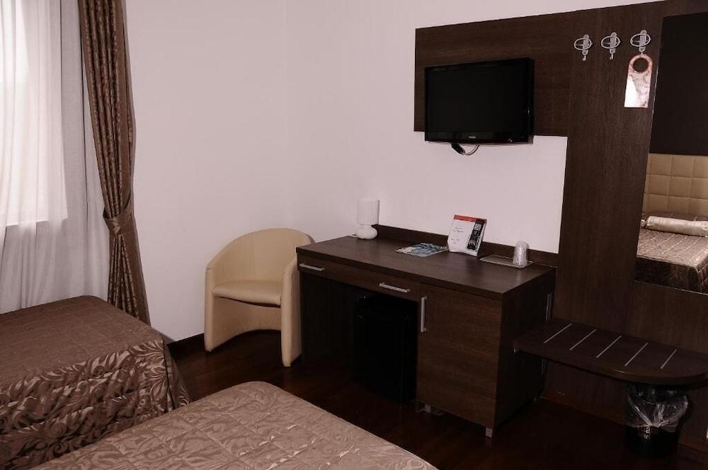 Hotel Milano Palmanova Esterno foto