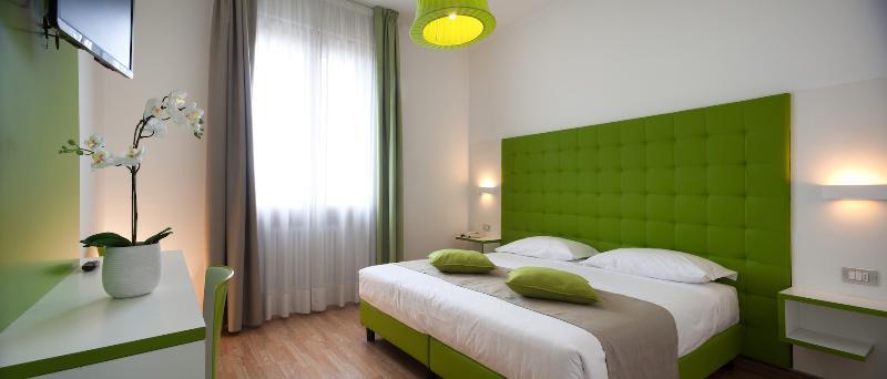 Hotel Milano Palmanova Esterno foto
