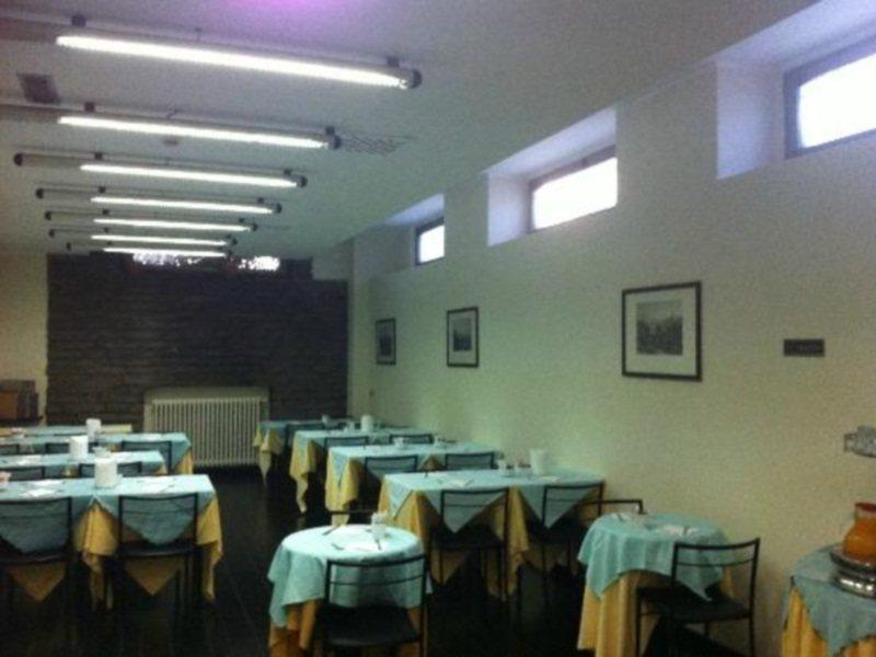 Hotel Milano Palmanova Esterno foto