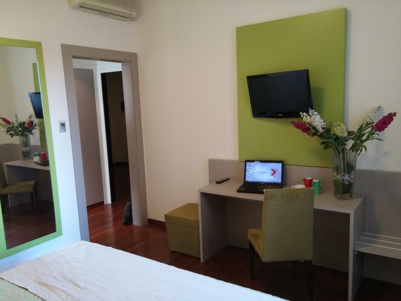 Hotel Milano Palmanova Camera foto